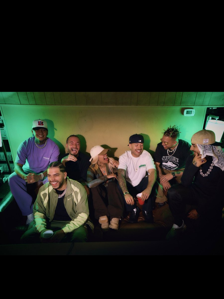 Dunkaabc's tweet photo. +57 de Karol g, Maluma, Feid, J balvin y otras celebridades más (porque artistas no son) es el ejemplo de por que nuestra sociedad latinoamericana sigue siendo tercermundista, una canción donde se denigra una vez más a la mujer, tratandola de pyta, prepago, haciendo alusión a la+ https://t.co/Bu6KdYJ1oh