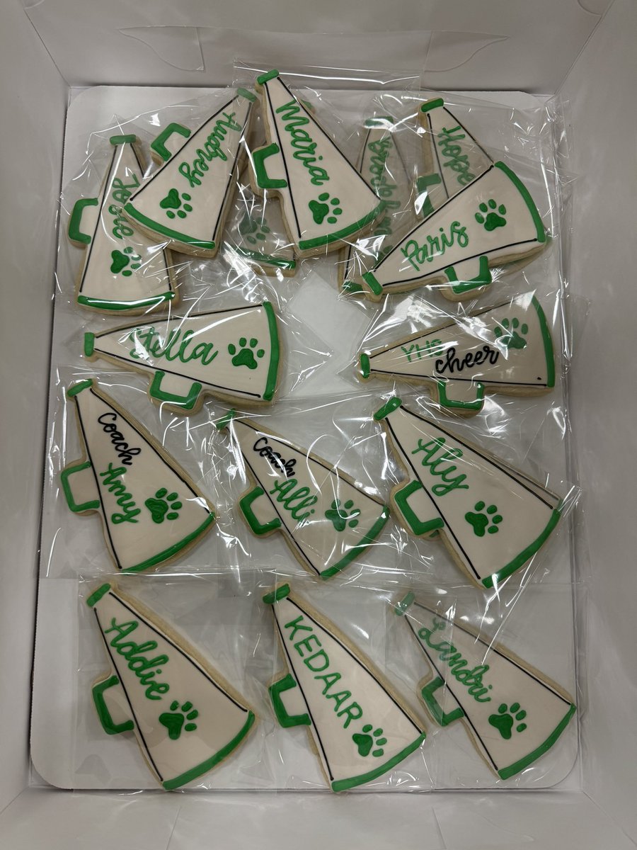 YHSTigerCheer's tweet photo. Thanks to everyone who came to our showcase tonight! Extra thanks to our Boosters for our shirts &amp; adorable cookies &amp; to all of our parents for surprising us with decorated cars! 2 hit routines at showcase was the icing on the cake. State week day 4 was a success!! #ytft #yyftc https://t.co/9N7Adg5lQc
