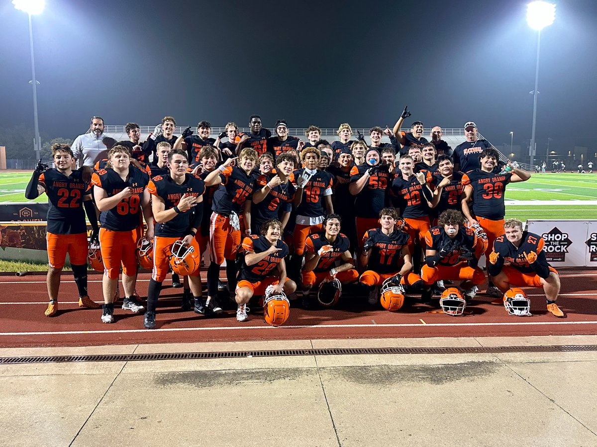 CoachBrooks22's tweet photo. So proud of this selfless group of STUDS!! Finished with an 8-2 record and 5-1 in district! They are winners in every sense of the word. #JFND https://t.co/0I7NkHQSkZ