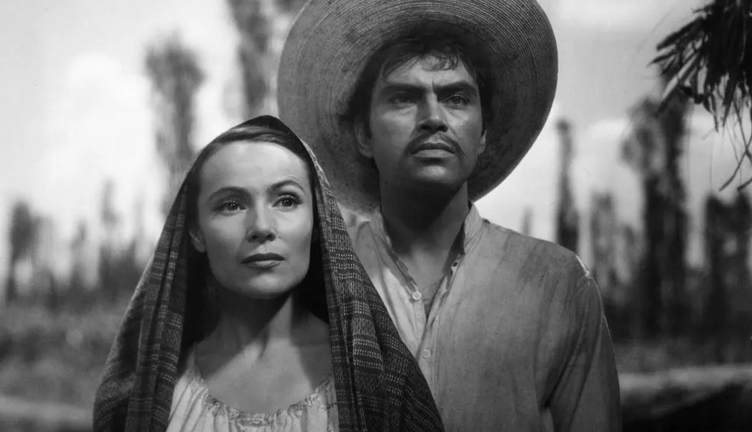 Rafael Aviña dedica su columna #VozEnOff a #MXRestaurado, la iniciativa de <a href="/fundtelevisa/">Fundación Televisa</a> y <a href="/Cinepolis/">Cinépolis</a> para preservar el patrimonio fílmico nacional. Del 7 al 13 de noviembre, disfruta grandes clásicos restaurados.

Leer más 🎬👉 [ ibit.ly/0k3nH ]