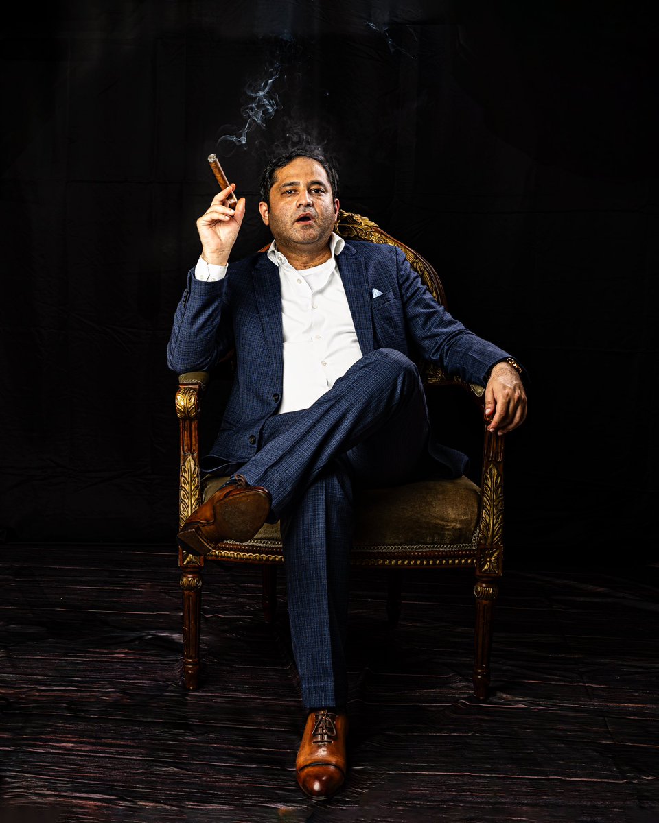 zahaibnabeel's tweet photo. Commanding the room with style and purpose.
PC : @hapkarm
#ConfidenceOnPoint #StyleAndPurpose #CommandTheRoom #EleganceInAction #SuitUp #MakingAnImpact #PresenceMatters #PowerPose #SharpDressed #ModernGentleman https://t.co/y25Gqhr6xv