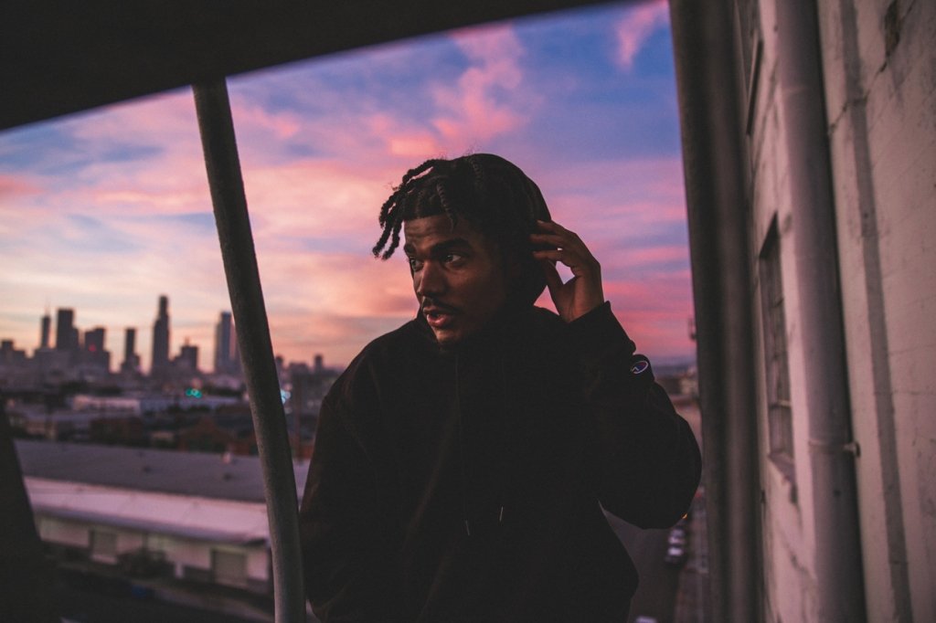 November 8th, 2018. 

Happy 6th anniversary to @Smino's "NØIR". 📺📼