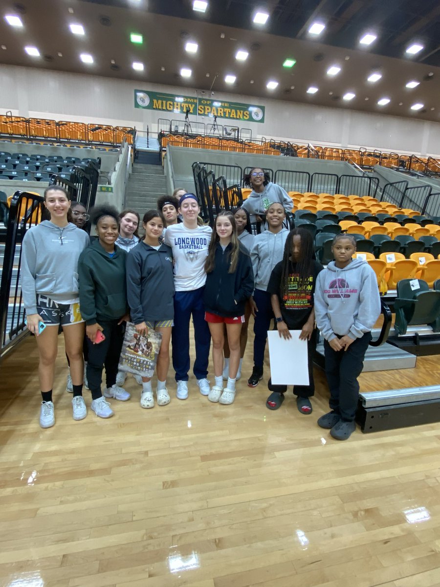 The girls got to see our girl Olivia play tonight for Longwood got to see her first college Bucket