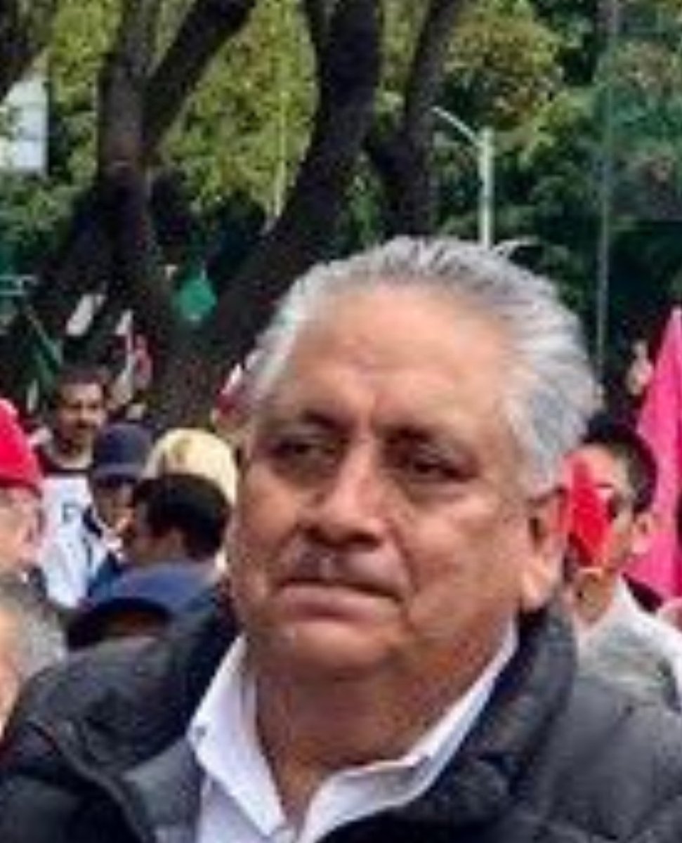 greta1940_'s tweet photo. #DonCucaracho

Padre:                   // Hija 
@acostanaranjo @lovrega https://t.co/kXEkRZJF1X