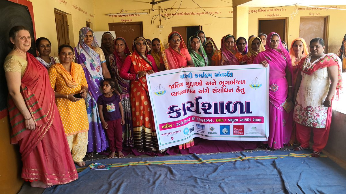 westernsydneyu's tweet photo. Western Sydney University's MARVI project, supported by @aciar and @waterpartnersau, is transforming groundwater management in Indian villages! 💧🌾

By training local women as Bhujal Jaankars (groundwater informed) and promoting female leadership in village cooperatives, MARVI empowers communities to conserve water and make smart farming choices.

“Central to MARVI’s success is its recognition of gender dynamics in groundwater management through targeted initiatives,” says project lead Distinguished Professor Basant Maheshwari, School of Science. 🌾

Read Neena Bhandari’s feature for ALL ACT  👉 https://t.co/uS4HRGWHl6 

#SustainableAgriculture #WaterConservation #CommunityEmpowerment