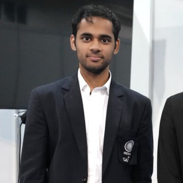 iAtulKrishan1's tweet image. #Chess:  Arjun Erigaisi makes history by climbing to No. 2 on #FIDEWorldChess Rankings after his third-round victory over Alexey Sarana at Chennai Grand Masters. 

#ArjunErigaisi #ChennaiGrandMasters