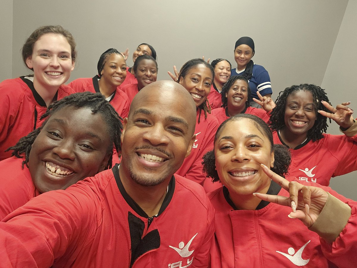 Leadershipblend's tweet image. I work for such an amazing school! For teachers, it's more than just money. We want to be considered, seen and appreciated. @EthosClassical has mastered that! Today, we were sent to ifly, gifted, and fed! It's the love for me....❤️❤️