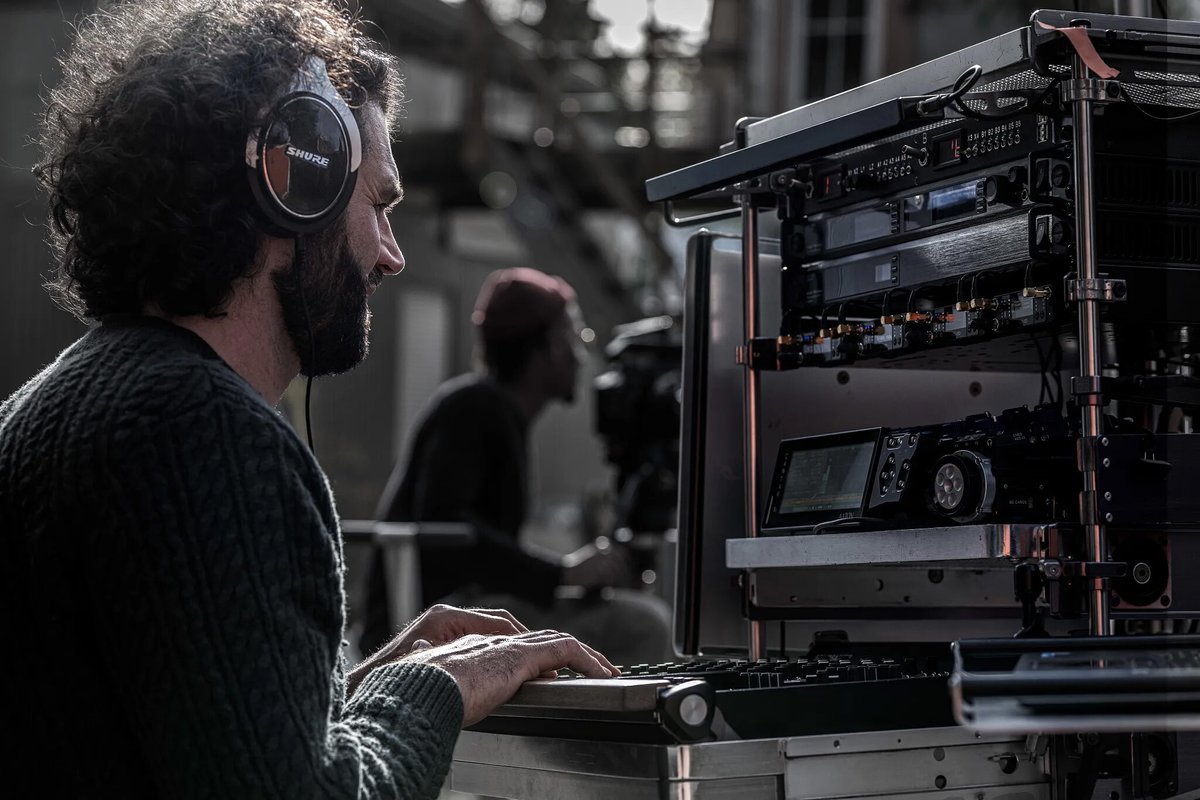 avlexpo's tweet image. From live concerts to broadcast studios, Axient Digital is the go-to choice for professionals seeking unparalleled wireless audio solutions. Discover the technology that sets @shure apart. 

Booths 201 &amp;amp; 202. Nov 14: clearwing.info/3Cf9NOq

#AxientDigital #WirelessAudio