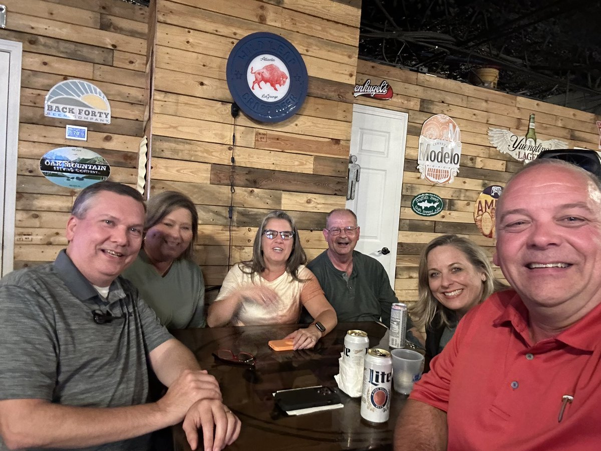 BaudiaHarris's tweet photo. Fun evening of trivia! We only missed two questions…unfortunately one was the bonus 🤷‍♀️
#JoyBomb #RiverchaseHood https://t.co/okMOmqcQtp
