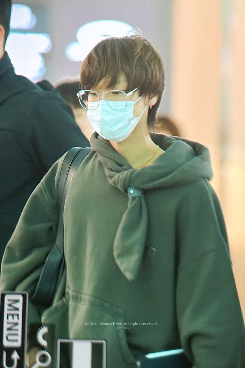 semperliber_ten's tweet photo. 241108 ICN #TEN #เตนล์ https://t.co/VgBZ7kqPCb