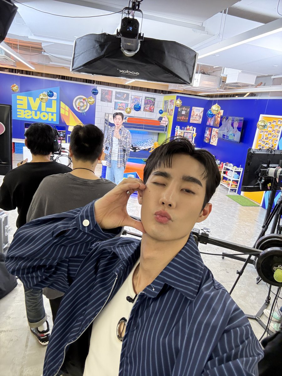 แอบถ่ายพี่ออฟหลังกล้อง #GMMTVLiveHouse
