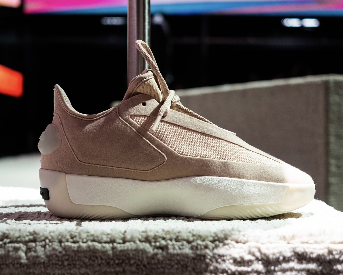 KICKS CREW tweet media