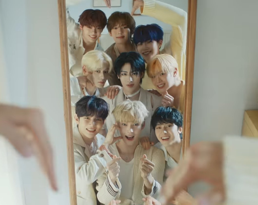 1 RT = 1 VOTE

My vote is #zerobaseone for the #2024MAMAVOTE