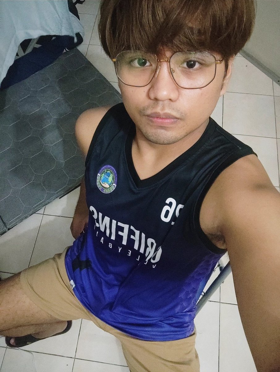 Judgeable_01's tweet photo. WFH muna tayo mga lods😉 https://t.co/yjJvK0yK6U