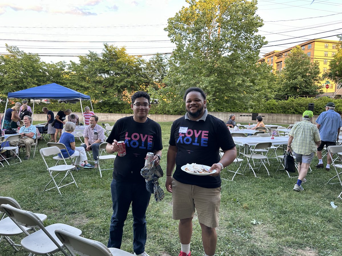 Combating fascism requires our sustained focus and hard work. Before we start that work, let’s get together for a community potluck:

Date: Friday Nov. 8 
Time: 5-7ish
Location: Forest Hill Park, 1000 Forest Hill Ave.