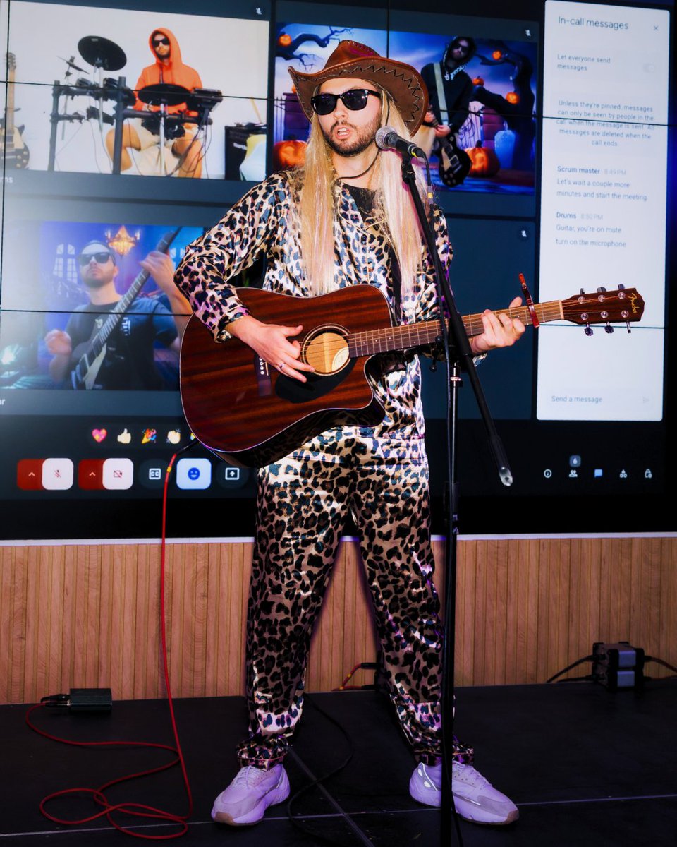 Quadcode_Career's tweet image. 🔥 Last Friday, Quadcoders came together to showcase their amazing talents!🎤
From Zoom band performances to beatboxing, speed painting, and more – our team rocked the stage! 🎸
Got a talent you’d like to bring to our team? 🚀
Check out our openings: ow.ly/bA2v50U1g9R 😉