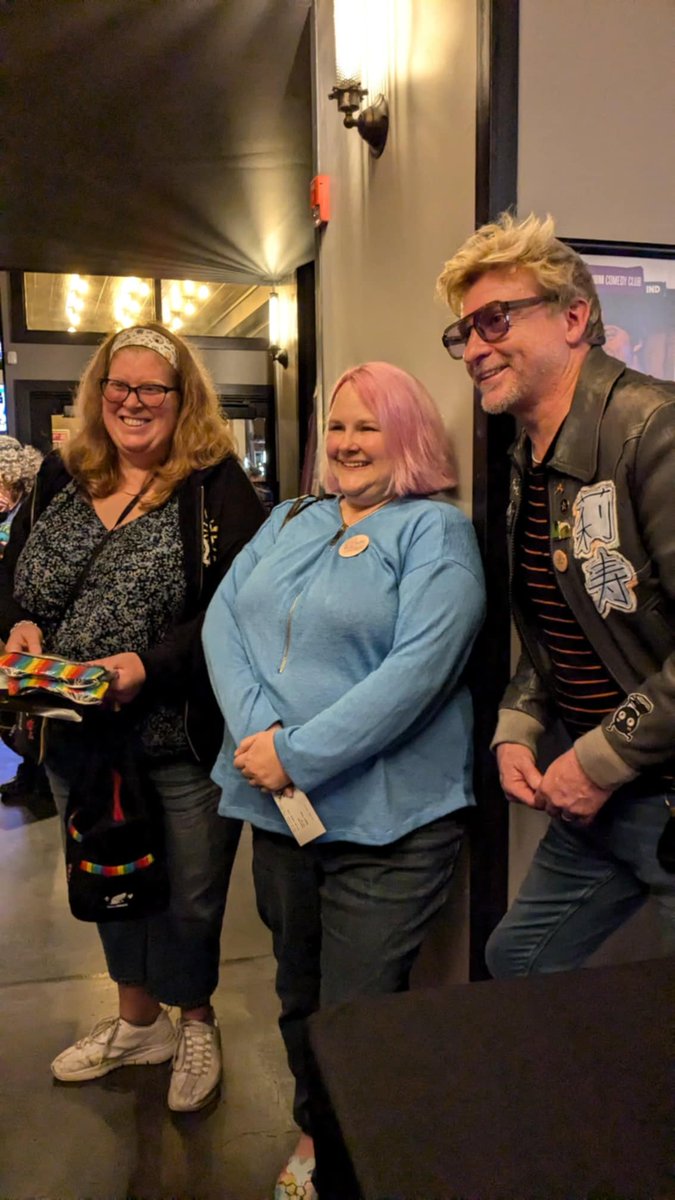 chive5's tweet image. HOLY SHIT! This was NOT on my 2024 bingo card. What a crazy night! Great show. Great people. I love this fandom!

@ofmd @rhysiedarby