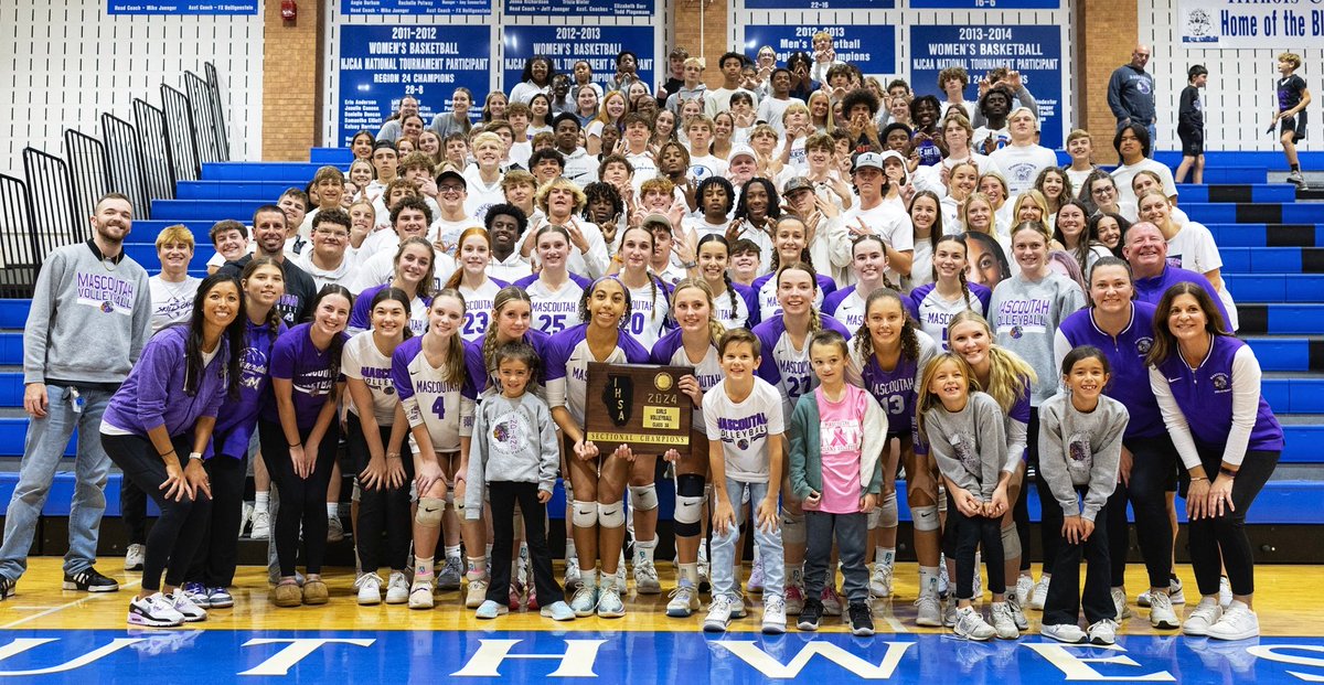 MascoutahVB's tweet photo. What a night. 💜🏐 https://t.co/KvlhMpl29l