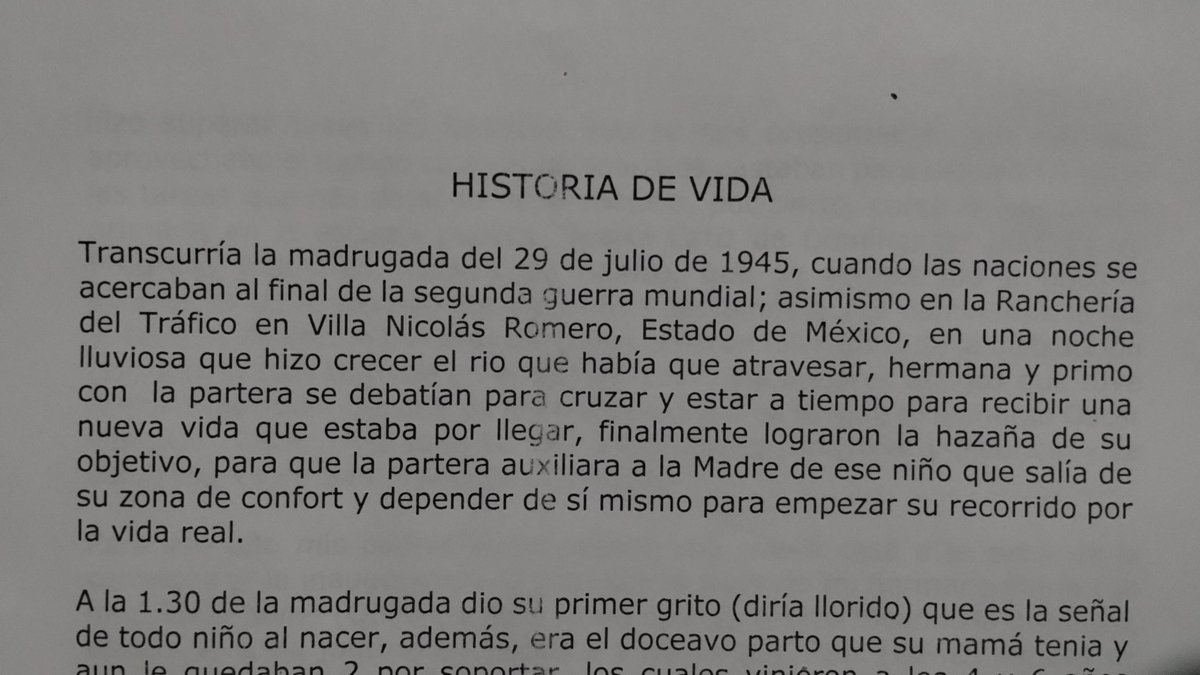 maurh95's tweet photo. Mi papá me mandó sus memorias y ya estoy chillando desde el primer párrafo. https://t.co/rpvIA22Fdo