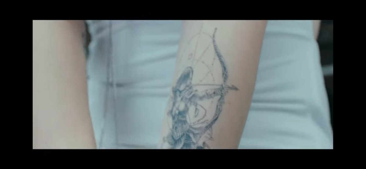 erickcxbeck1's tweet photo. #MiTop Momentos favoritos de #AlInfiel by @PatyCantu ♐️👑✨️
-Hamster apareció en el video 😭, perrito hermoso desde el cielo apoya a tu mamá a tener más éxito.
-Espero ese tatuaje sea la portada oficial de #SAGITARIO♐️
-La mejor parte y mejor letra del video
STREAM AL INFIEL https://t.co/hICmhJub2c