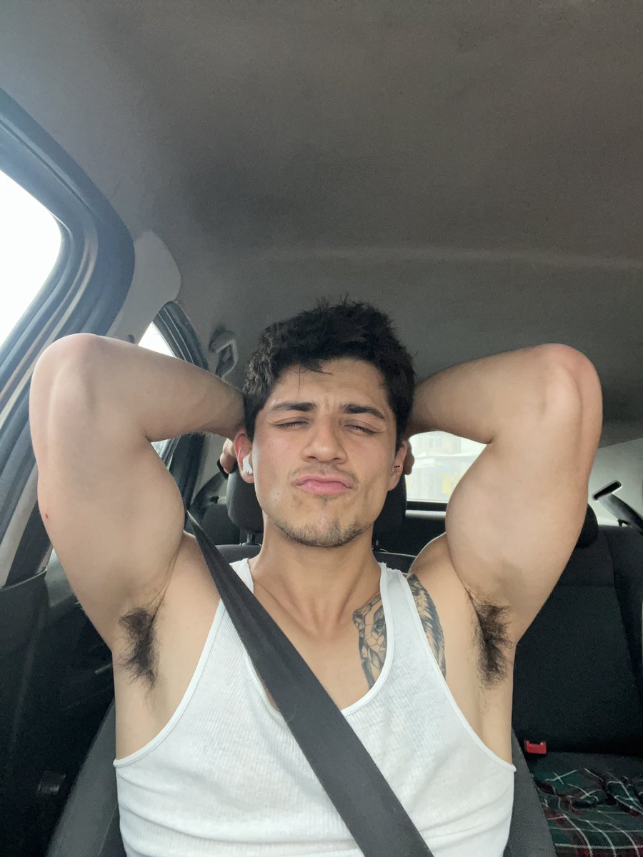 opdd1792's tweet photo. Qué rico sería traer un copiloto. 😮‍💨 https://t.co/eqvbwQeGmv