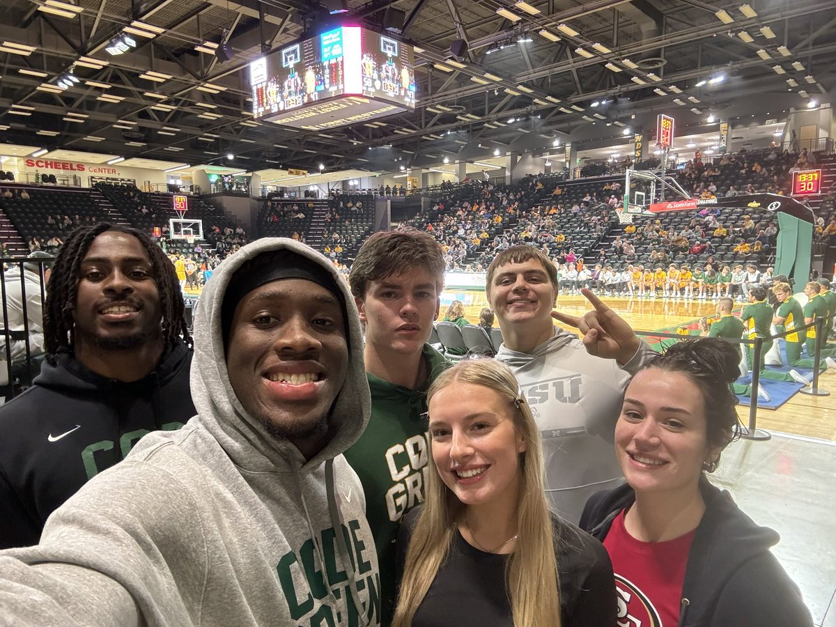 Had a great time supporting <a href="/NDSUmbb/">NDSU Men's Basketball</a> with some fans!! <a href="/GandGCollective/">The Green and The Gold Collective</a>
