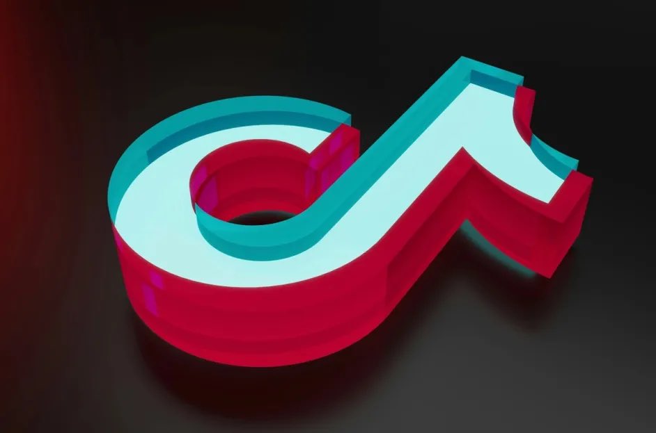 chartdata's tweet photo. TikTok has been banned from operating in Canada.

Users can still watch and create videos. https://t.co/RkoYxZmLgg