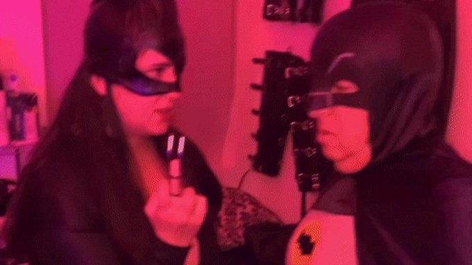 I sold another #clip! The Bound Batman (part 4) https://t.co/lbvMR4ydds https://t.co/UAvhMK4xfe<a href="/tag/clip"class="tags">#clip</a>