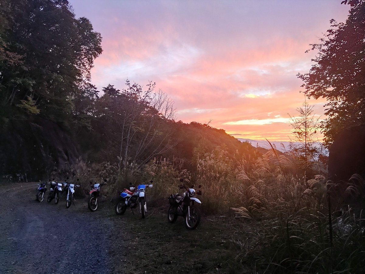 lightning_p38's tweet image. オフロードツーリング⛰️🏍️🌆
#長野県 #セロー