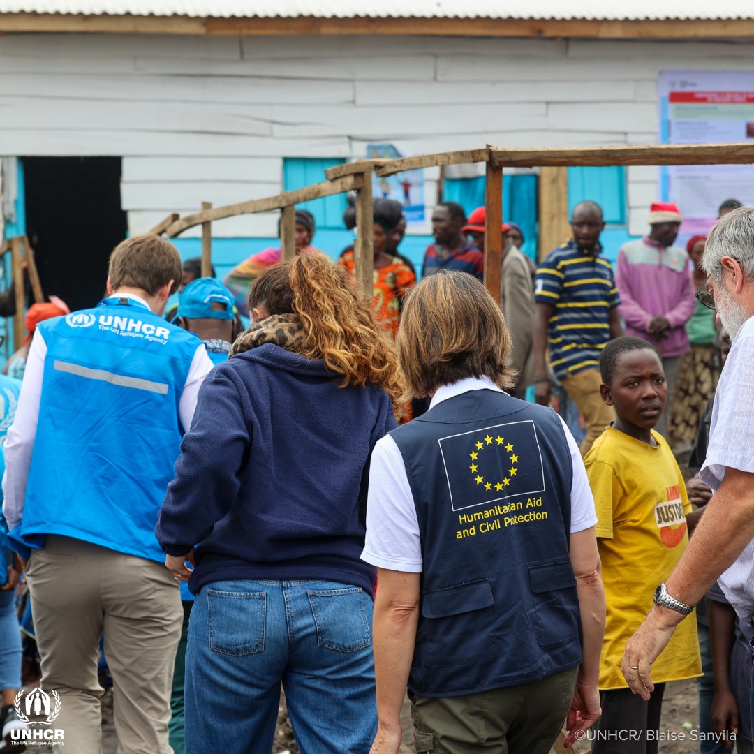 Le HCR en RDC (@unhcr_drc) on Twitter photo 📍North Kivu & South Kivu #DRC🇨🇩
🙏<a href="/eu_echo/">EU Civil Protection & Humanitarian Aid 🇪🇺</a> 🇪🇺 financial support in 2024, #UNHCR has ensured:
✅3⃣3⃣,2⃣0⃣0⃣ people received emergency shelters
✅More than 5⃣5⃣,3⃣0⃣0⃣ people received light shelter kits
✅More than 2⃣4⃣,6⃣0⃣0⃣ people benefited directly from protection activities 📍North Kivu & South Kivu #DRC🇨🇩
🙏<a href="/eu_echo/">EU Civil Protection & Humanitarian Aid 🇪🇺</a> 🇪🇺 financial support in 2024, #UNHCR has ensured:
✅3⃣3⃣,2⃣0⃣0⃣ people received emergency shelters
✅More than 5⃣5⃣,3⃣0⃣0⃣ people received light shelter kits
✅More than 2⃣4⃣,6⃣0⃣0⃣ people benefited directly from protection activities