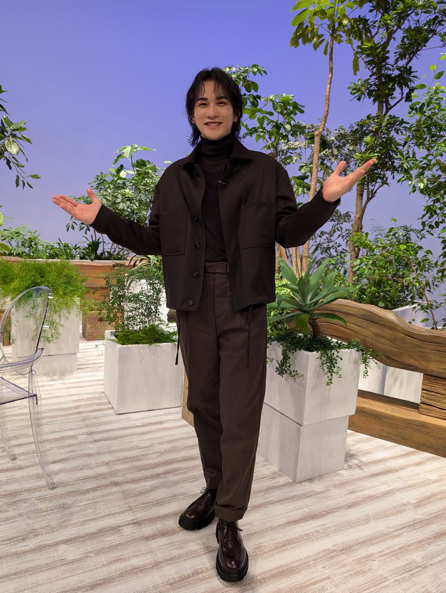 プレゼント予告🎁 ＼ #町田啓太 さんのサイン入り✍️ 「サタデー