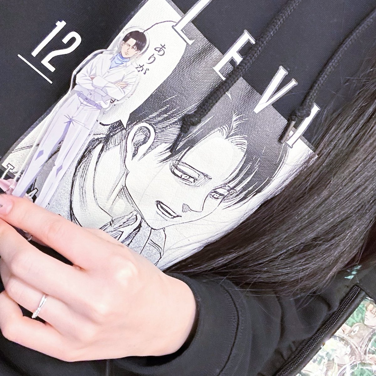 進撃劇場版グッズを買いにありがとうなパーカーで行ってきた…♡ 缶