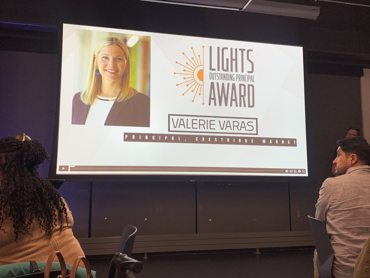 I’m so proud of these 2 amazing principals for receiving a very deserving recognition. They both are recipients of the LIGHTS Outstanding Principal Award! 🤩