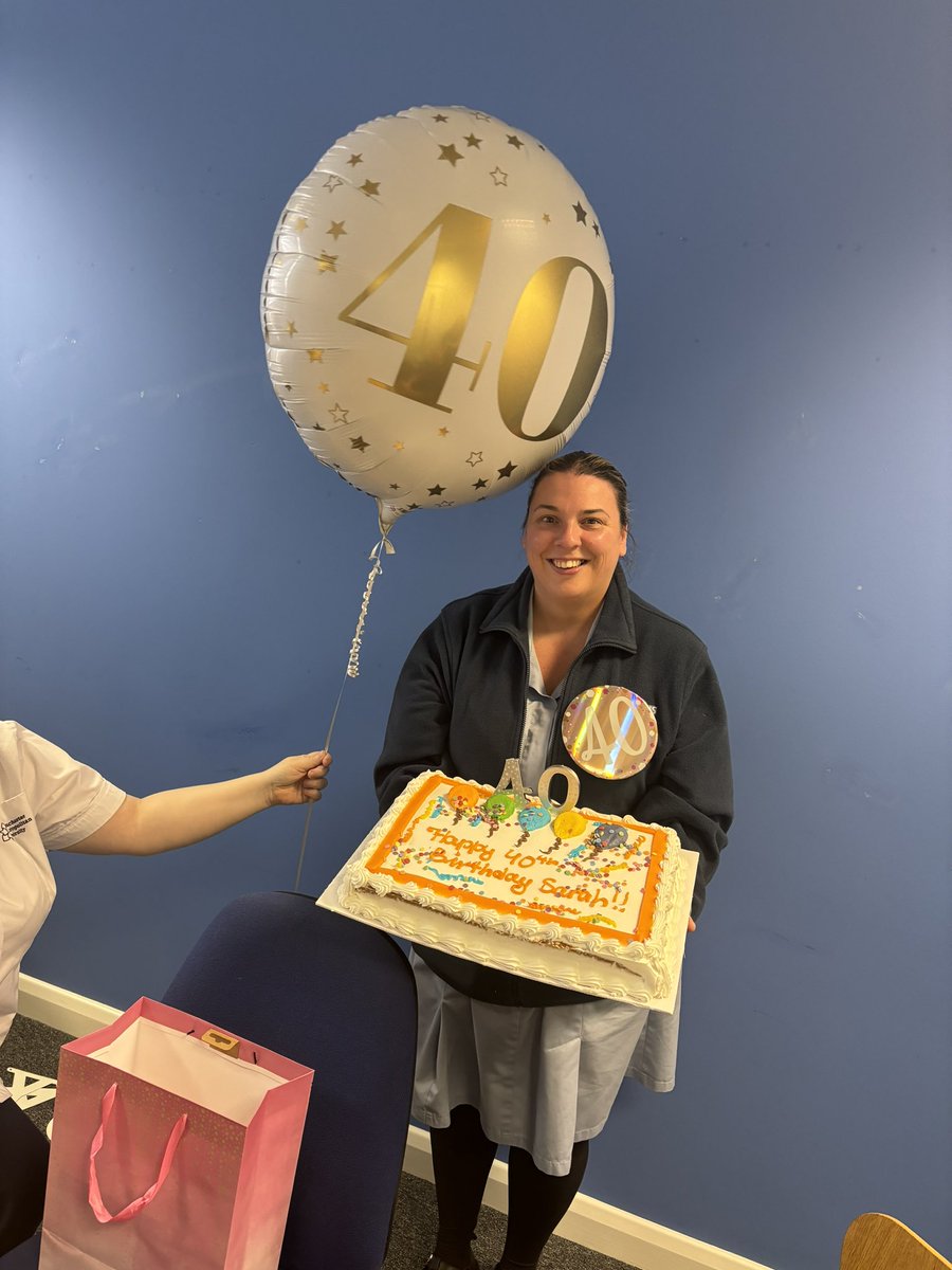 DN_central_tlco's tweet photo. Happy 40th Birthday to one of our hardworking and fantastic staff nurse…Sarah! We all celebrated by having lunch together and lots of birthday cake. Happy 40th Sarah from all your team at Central @justsarah685 https://t.co/1ZXifBFRe6