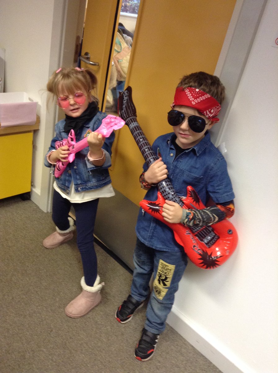 Miss Blocksidge tweet media