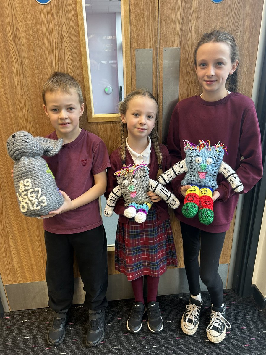 As always, amazing support from our community! These knitted maths mascots were created and donated to the school. Soon we hope to have one in every class so they can be taken home at weekends to find maths in the community! 🧮🧶🧶