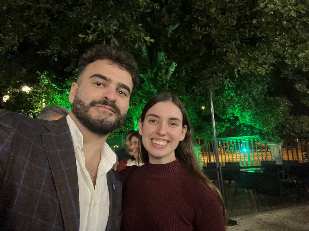 albertorrejval's tweet photo. He tenido que organizar un congreso para conocernos, pero aquí está.
Último taller del #3RqueR a cargo de la gran @mireiacamacho75 @MiraiData
Lleno absoluto
#RtieneuncoloRespecial https://t.co/JVhHTNdq4F