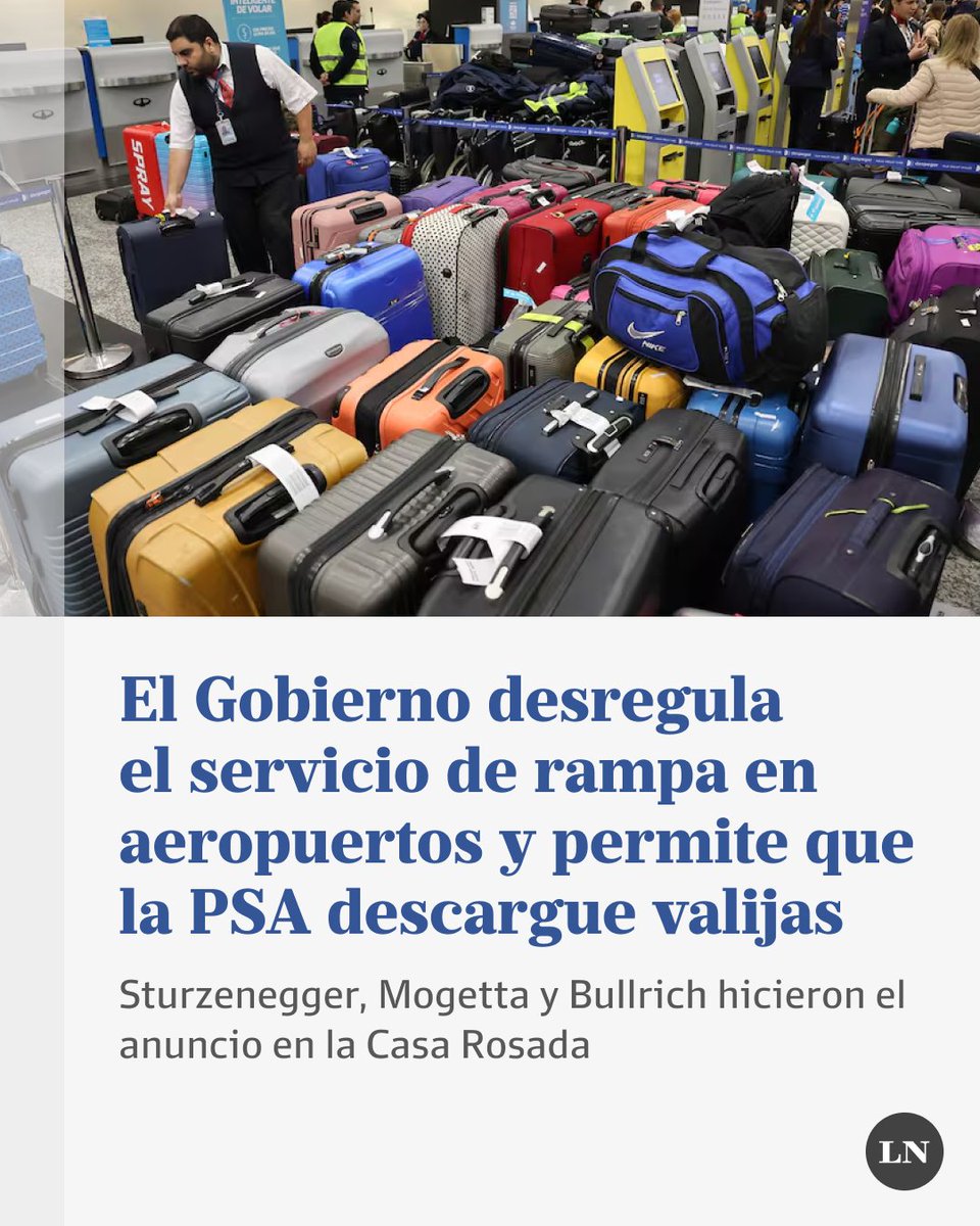 LANACION's tweet image. Buscan que ingresen nuevos operadores del servicio de tierra y permiten que las fuerzas de seguridad actúen en casos de huelga lanacion.com.ar/politica/el-go…