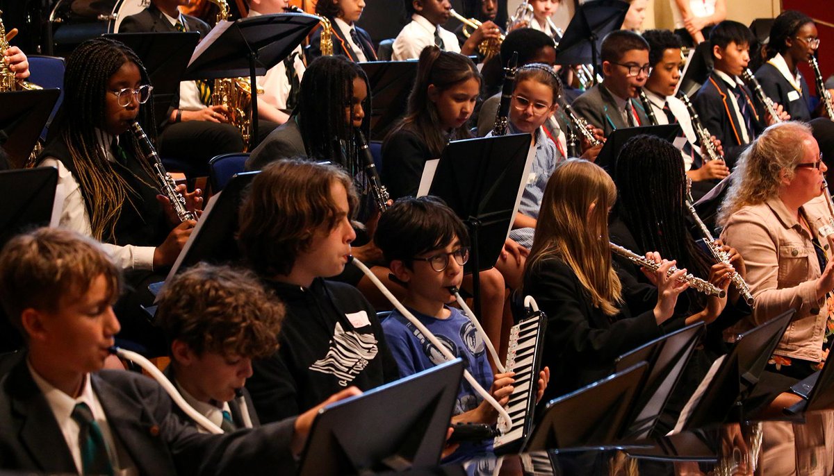 musicmarkuk's tweet photo. 📣 @Orchestras4All is recruiting maintained secondary schools &amp; community groups for its 2025 Modulo Programme 📣

Gain access to high-quality training to set up your own inclusive ensembles 🌟

⏰Application deadline: 6pm, 19/11/24
🔗Learn more &amp; apply: https://t.co/JmmDcEB75C https://t.co/HYWirpQXSp