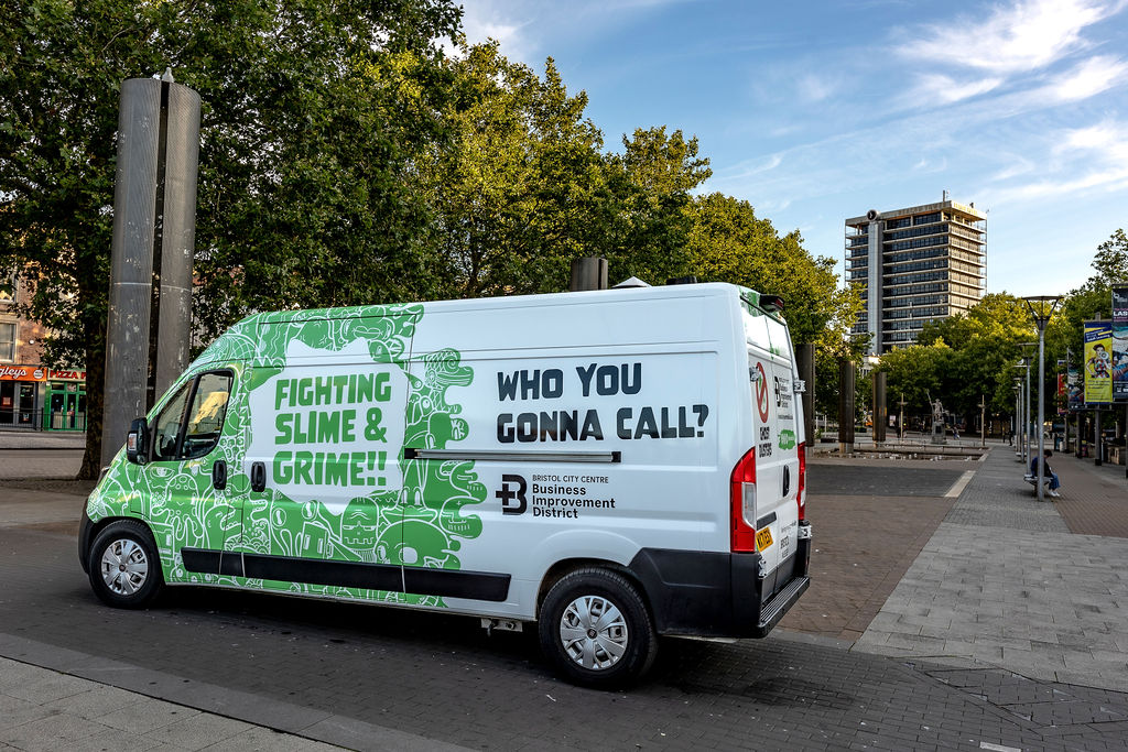 BristolBID's tweet image. The return of darker evenings and colder weather didn’t stop our cleansing team this October. 🫧

Huge thanks to Tom and our new cleansing operative Simon for their hard work and dedication this month. 💙

👉 Read the full report ow.ly/He9O50U2TBK

#LoveBristol #Enhancing