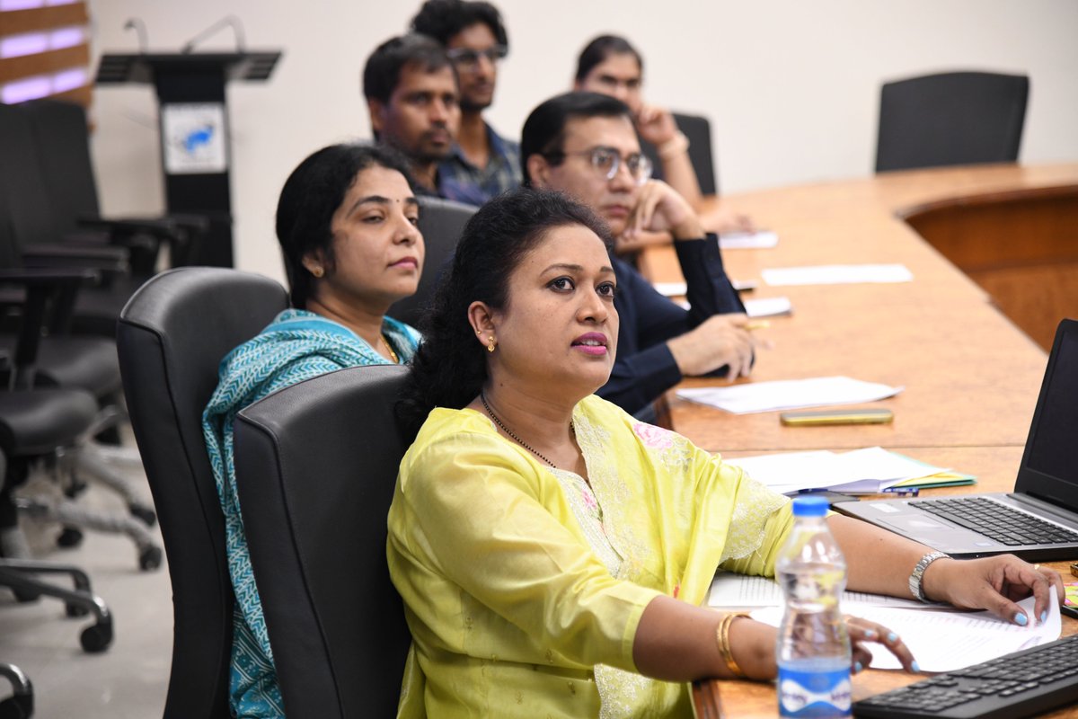 AcSIR_NIScPR's tweet photo. Ms. Rita Theodore, Ph.D. Scholar, successfully defended her thesis, “The Role of Science Communication in Eradicating Potential Risks of Paramedics During Outbreaks of Contagious Diseases,” on 08.11.2024 at CSIR-NIScPR under Dr. NK Prasanna’s guidance.  #AcSIR #CSIRNIScPR https://t.co/QoMY8LbAH1