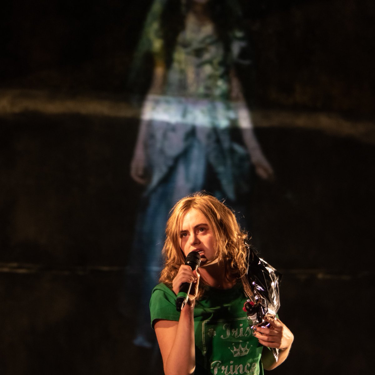 Abbey Theatre (@abbeytheatre) on Twitter photo 📣 One week remaining!
Very limited tickets remain for Enda Walsh and Anna Mullarkey's SAFE HOUSE at the Abbey Theatre. Don't miss the chance to see this "extraordinary" production before it heads to <a href="/stannswarehouse/">St. Ann's Warehouse</a>, New York in 2025!
🔗 abbeytheatre.ie/whats-on/safe-… 📣 One week remaining!
Very limited tickets remain for Enda Walsh and Anna Mullarkey's SAFE HOUSE at the Abbey Theatre. Don't miss the chance to see this "extraordinary" production before it heads to <a href="/stannswarehouse/">St. Ann's Warehouse</a>, New York in 2025!
🔗 abbeytheatre.ie/whats-on/safe-…