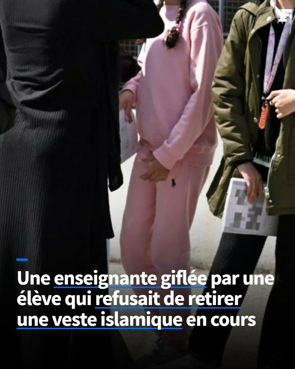 Le_Figaro's tweet photo. La professeur, qui enseigne l’EPS au lycée Jean Jaurès de Montreuil, a intimé à cette adolescente de retirer une longue veste à connotation religieuse. Celle-ci lui a craché dessus, avant de la gifler.
→ https://t.co/jSdAswhXoi https://t.co/LtMV7tD6w0