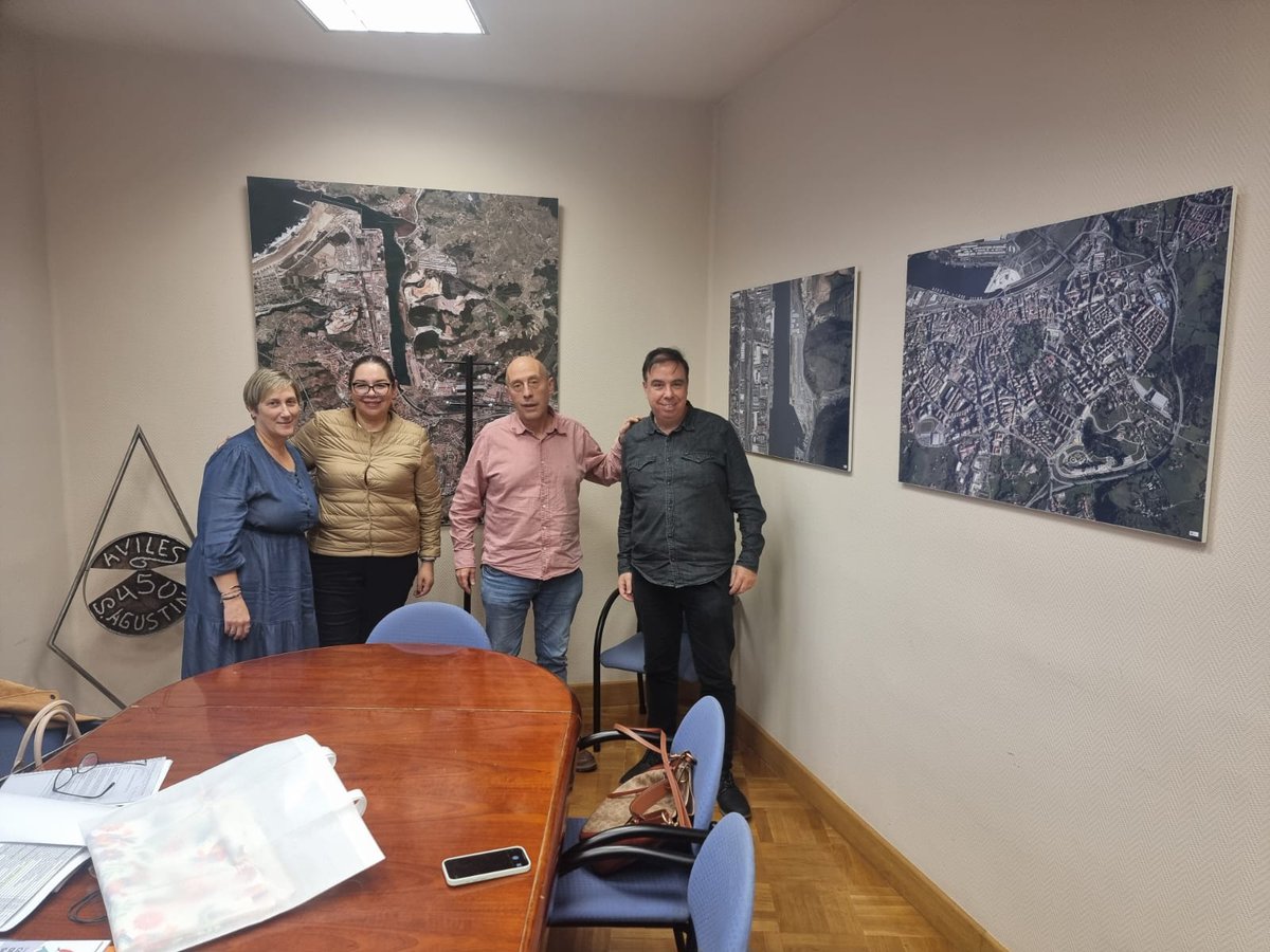 El día de hoy hemos tenido una reunión con el <a href="/AytoAviles/">AytoAvilés</a> y la Directora de la contraparte en México INCODECO, para intercambiar impresiones sobre los proyectos de cooperación al desarrollo que estamos llevando a cabo. #aviles #cooperacion