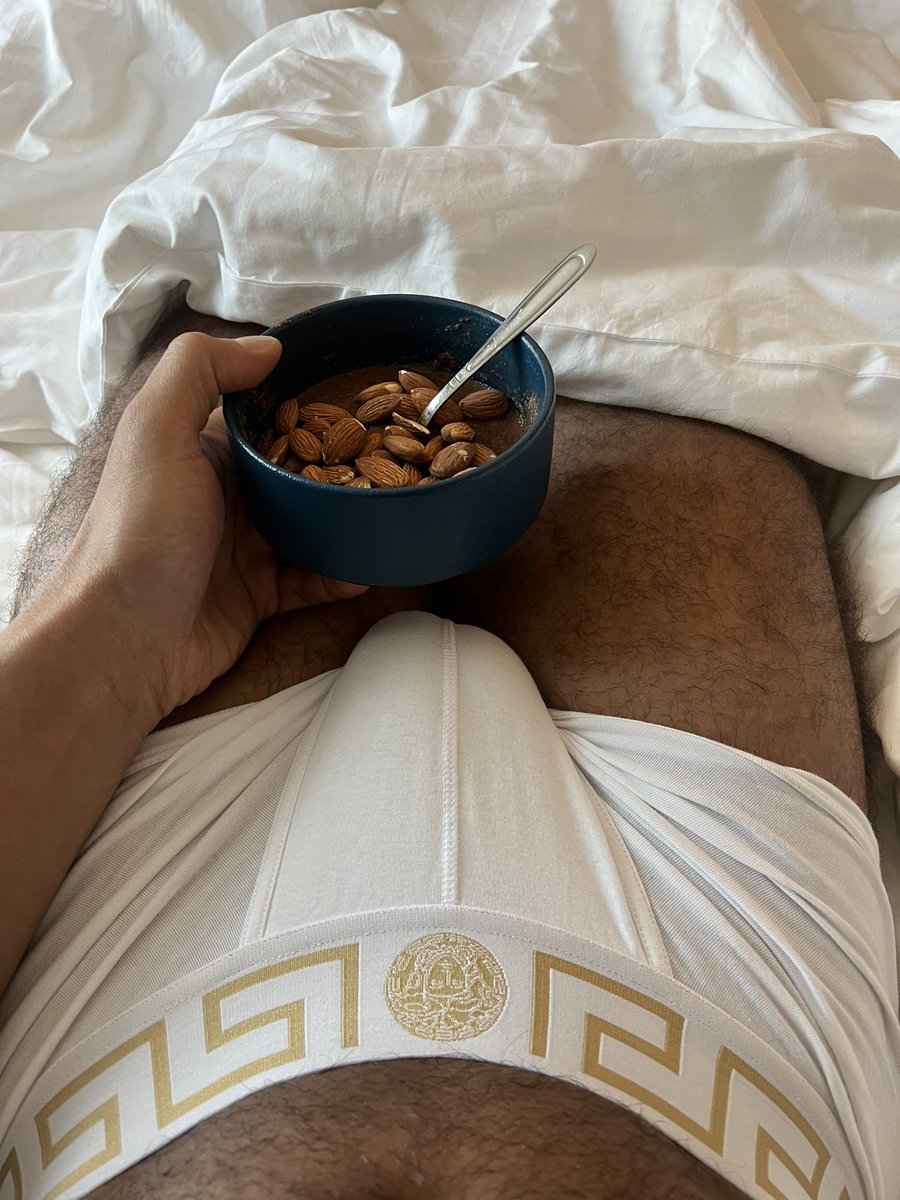 Your master's bulge makes you weak, doesn’t it? 🤯😵‍💫