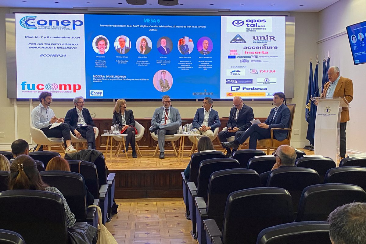 fucomp_XXI's tweet photo. ¡Cerramos el ciclo de mesas con el broche del panel de invitados de la Mesa6! 
Innovación y digitalización de las AAPP. Dirigidas al servicio del ciudadano. El impacto de la Ia en los servicios públicos. 
Moderada por Daniel Hidalgo de @Accenture @lexnetjusticia 
#ia https://t.co/ZJqDxl5lON