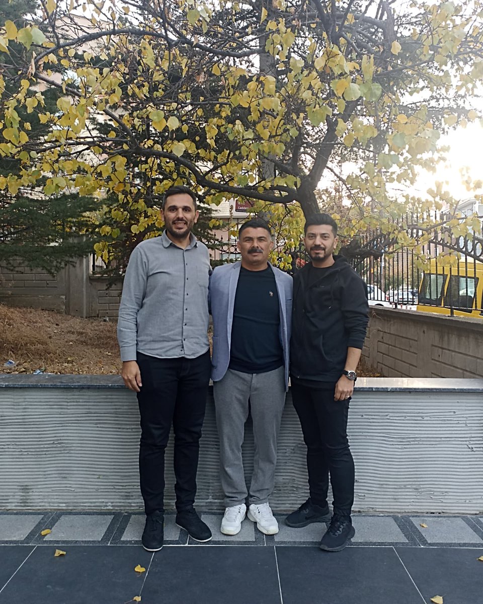 abolat84's tweet photo. Sayın genel müdürüm güzel insan Emre Topoglu'nu ziyaret ettik samimi sohbet ve misafirperver likleri için çok teşekkür ederiz 
#Baba https://t.co/b7BOzUxAH5