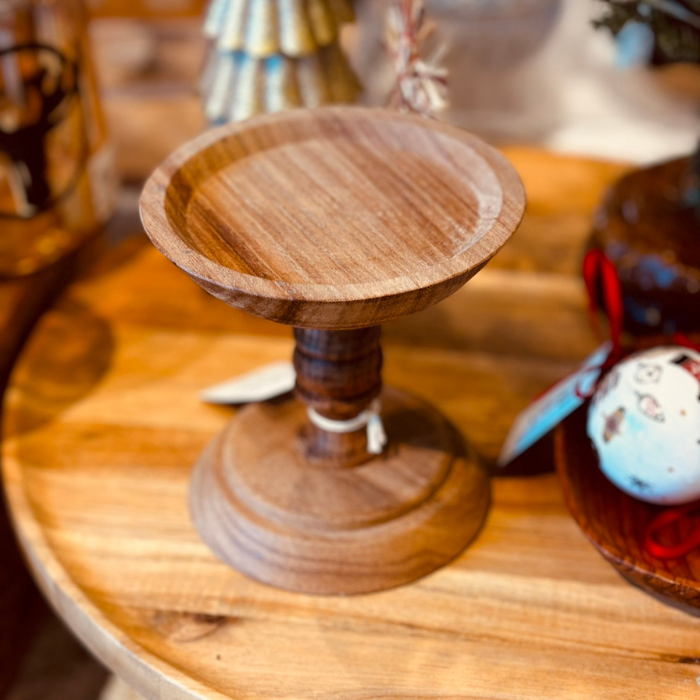 portus_official's tweet photo. 【店頭商品】
温かみのある質感の木の #コンポート 🌲

上品な木目の質感となめらかなフォルムは
使い込むほどに色の深みが増してゆきます😌

キャンドルや時計にアクセサリー、
あなたのお気に入りを飾りましょう☺💍
商品詳細はALTから♪

#Shesay #キャンドルスタンド
#企業公式相互フォロー https://t.co/0WOYlk3K5P