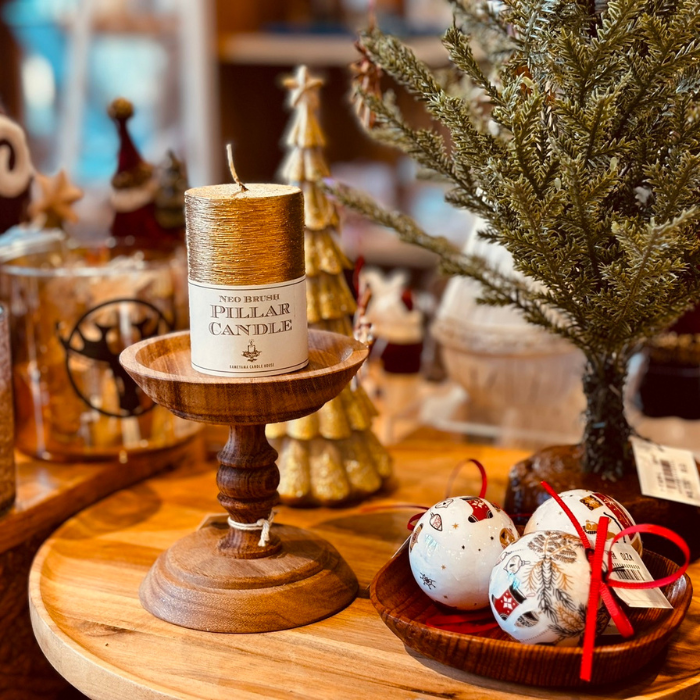 portus_official's tweet photo. 【店頭商品】
温かみのある質感の木の #コンポート 🌲

上品な木目の質感となめらかなフォルムは
使い込むほどに色の深みが増してゆきます😌

キャンドルや時計にアクセサリー、
あなたのお気に入りを飾りましょう☺💍
商品詳細はALTから♪

#Shesay #キャンドルスタンド
#企業公式相互フォロー https://t.co/0WOYlk3K5P