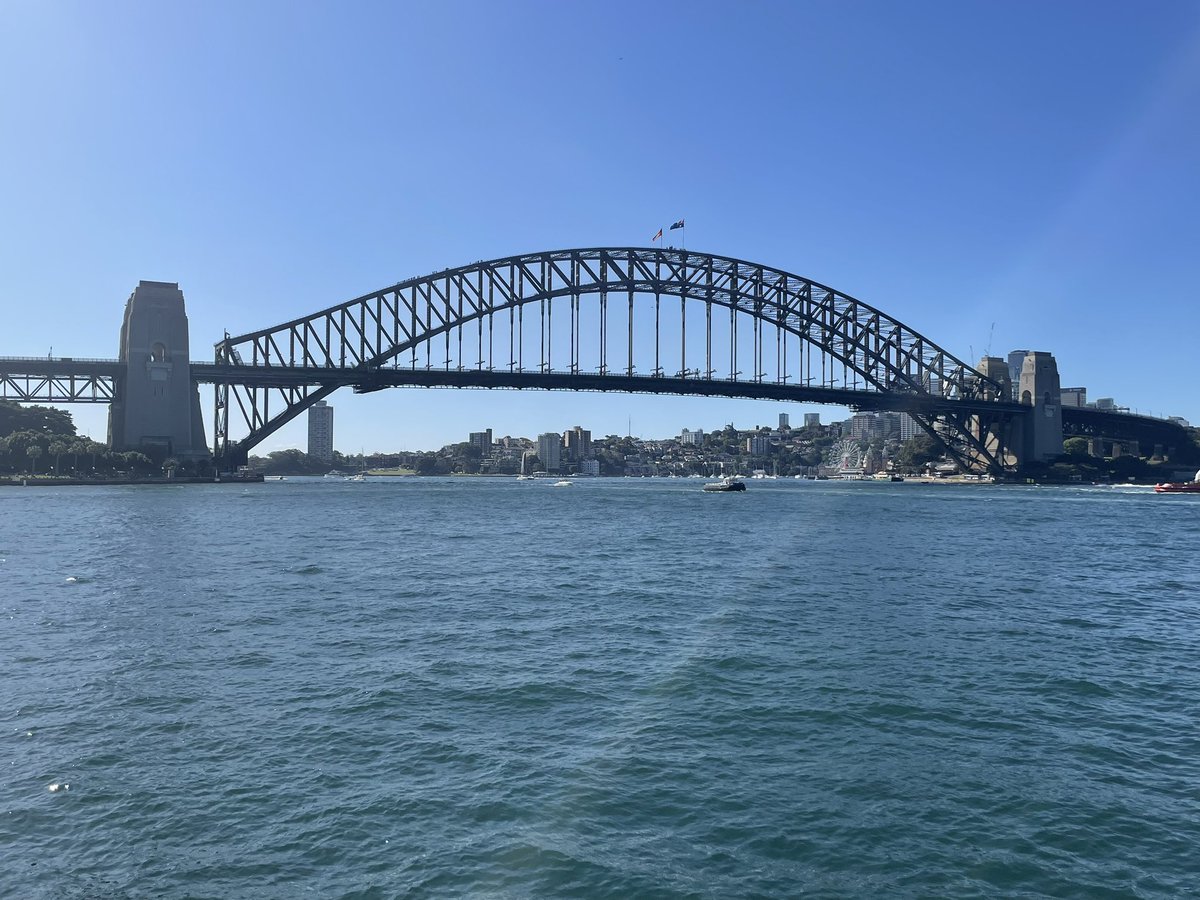 RoamingKat's tweet image. Beautiful warm spring day on Sydney harbour.